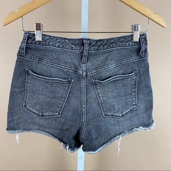 Universal Thread Size 4 Button Fly Acid Wash High Rise Raw Hem Shorts Grunge - Picture 4 of 8